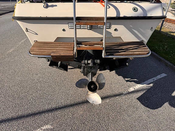 Draco 20DC med Mercruiser 170 selges med feil 2 of 5