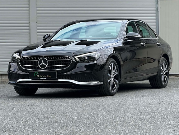 Mercedes-Benz E-Klasse 2 of 5