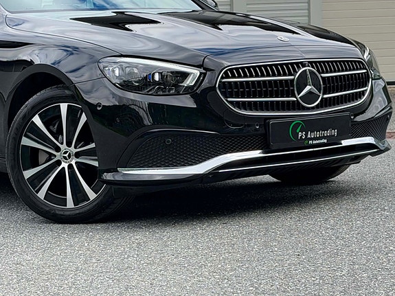 Mercedes-Benz E300 e 9 of 30