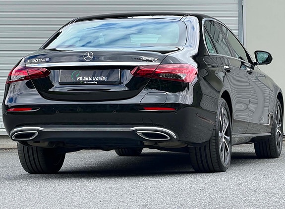 Mercedes-Benz E-Klasse 3 of 5