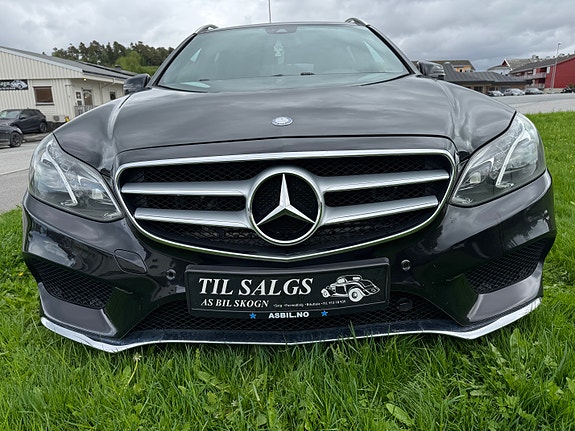 Mercedes-Benz 250 4 of 16