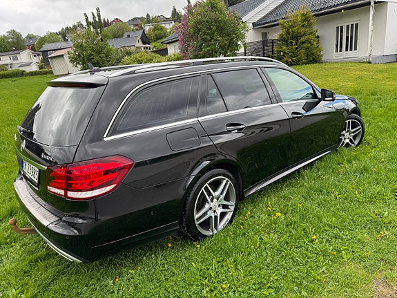 Mercedes-Benz 250 5 of 16