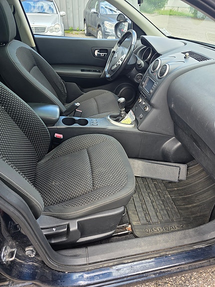 Nissan Qashqai+2 9 of 18