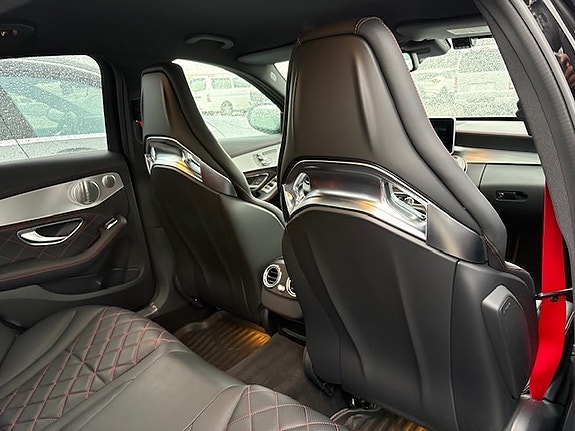 Mercedes-Benz C-Klasse 2 of 5
