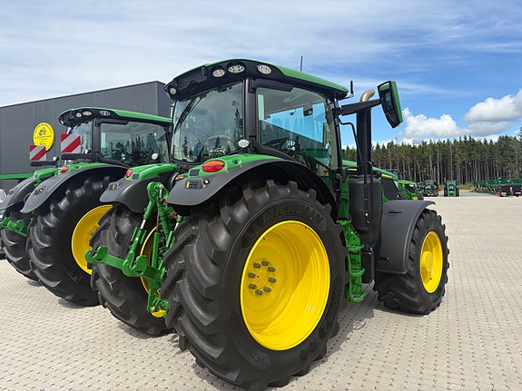 John Deere 6R185 3 of 23