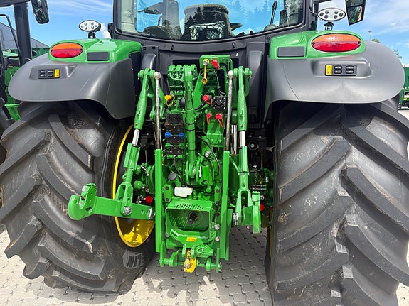 John Deere 6R185 5 of 23