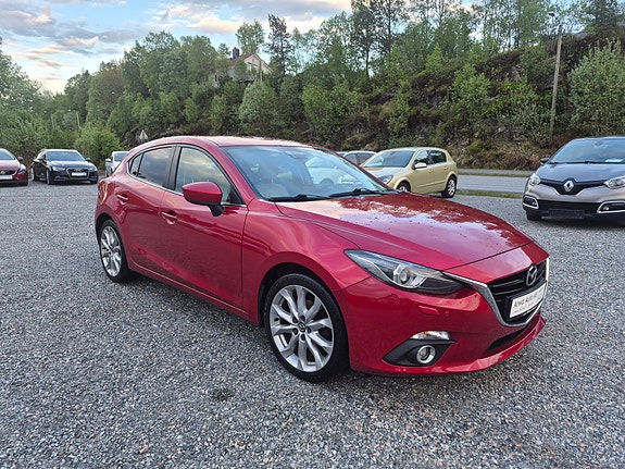 Mazda 3 3 of 5
