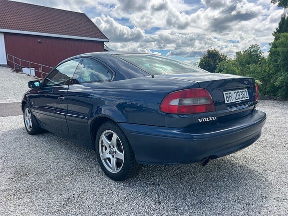 Volvo C70 3 of 5