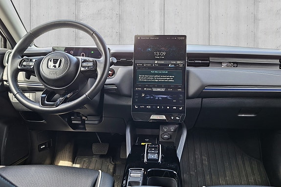 Honda e:Ny1 14 of 20