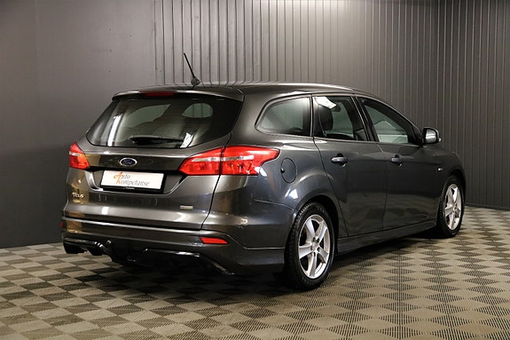 Ford Focus 10 of 21