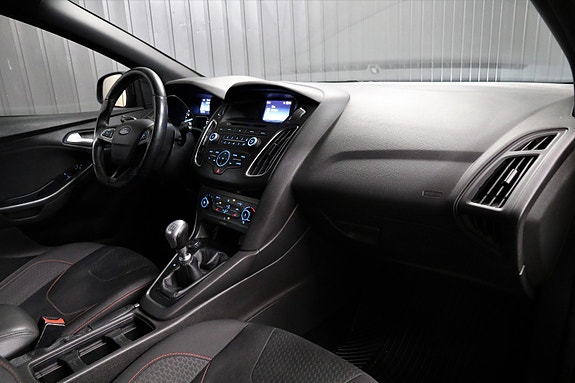 Ford Focus 18 of 21