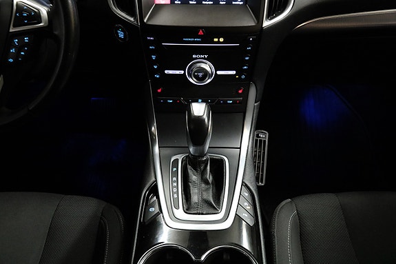 Ford S-MAX 18 of 22
