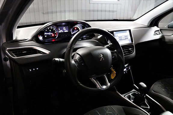 Peugeot 2008 10 of 18