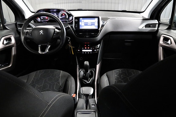 Peugeot 2008 9 of 18