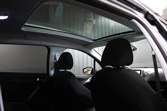 Peugeot 2008 15 of 18