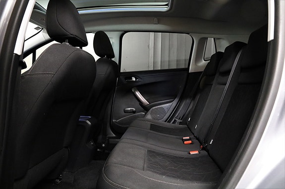Peugeot 2008 13 of 18