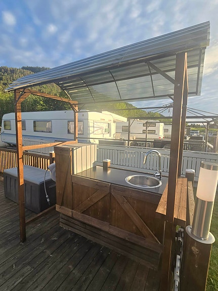 Tec Travel King med spikertelt, Tingvoll Camping 3 of 5