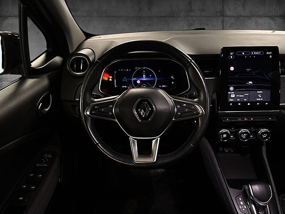 Renault Zoe 9 of 15