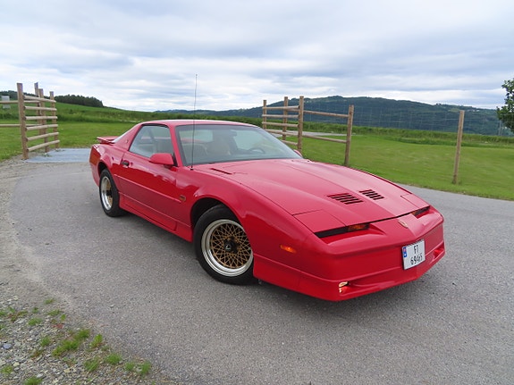 Pontiac Trans Am 2 of 5