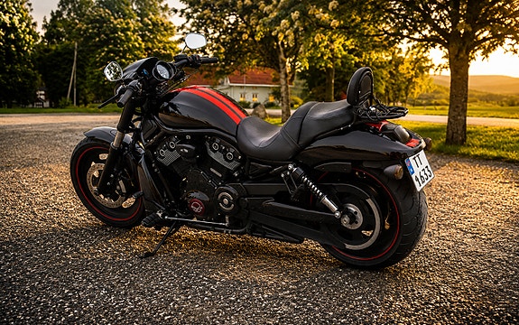 Harley-Davidson VRSCDX Night Rod Special, V&H 2 of 23