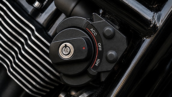 Harley-Davidson VRSCDX Night Rod Special, V&H 17 of 23