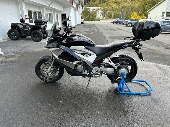 Honda VFR 800 X Crossrunner 3 of 6
