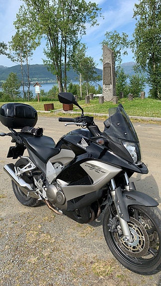 Honda VFR 800 X Crossrunner 2 of 6