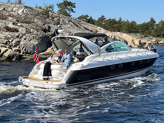 Fairline Targa 48, 3 cabiner, Volvo Penta tamd 74, vurderes solgt. 2 of 5