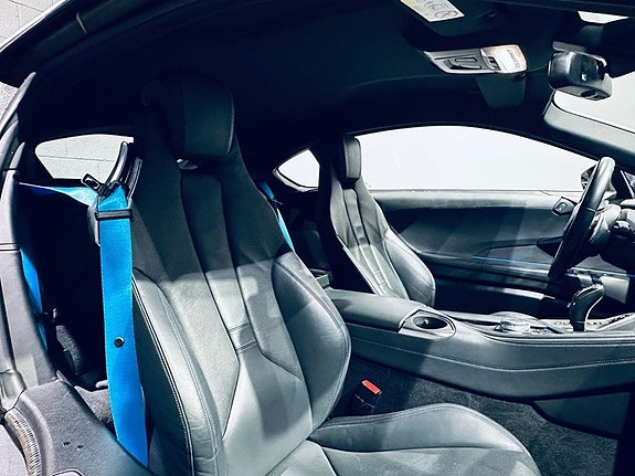 BMW i8 21 of 30