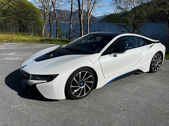 BMW i8 11 of 30