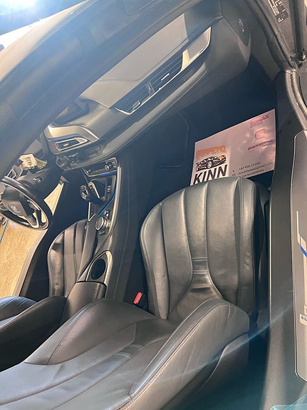 BMW i8 16 of 30