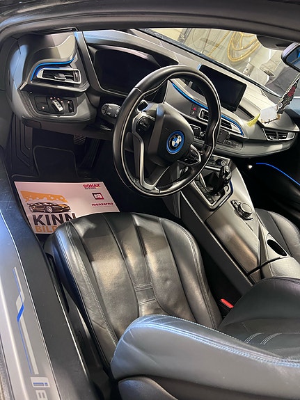 BMW i8 20 of 30