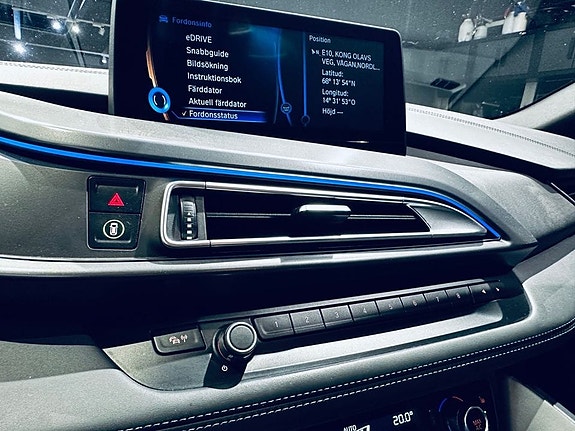 BMW i8 26 of 30