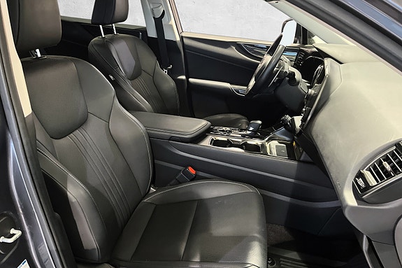 Lexus NX450h 16 of 19