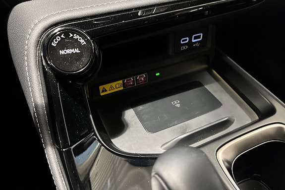 Lexus NX450h 14 of 19