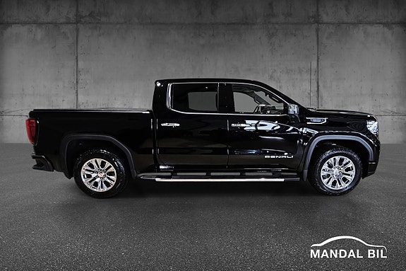 GMC Sierra 5 of 5