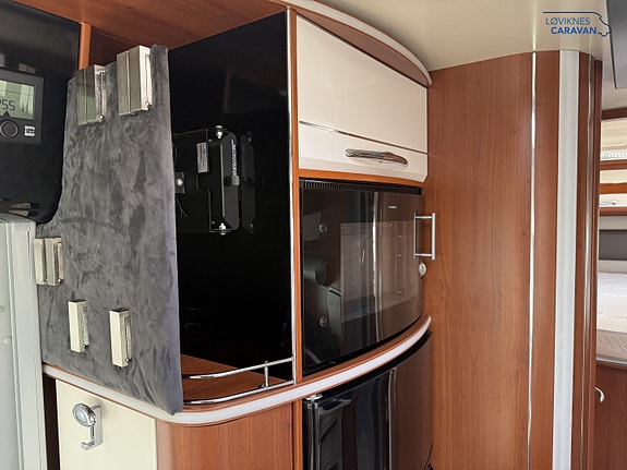 Mobilvetta K-Yacht 89 Tekno Lin - Hydrauliske støttebein - Senkeseng 17 of 30