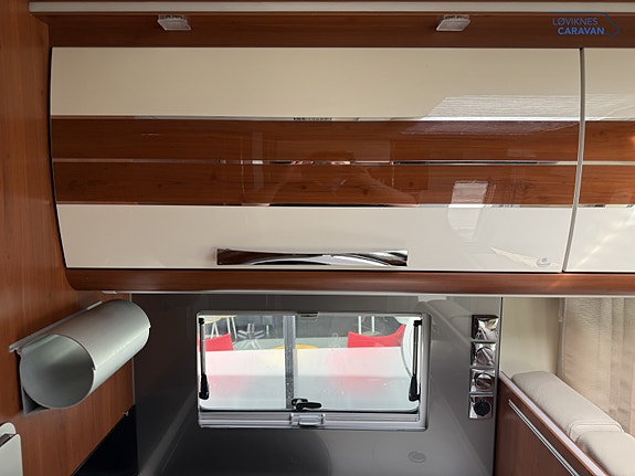 Mobilvetta K-Yacht 89 Tekno Lin - Hydrauliske støttebein - Senkeseng 22 of 30