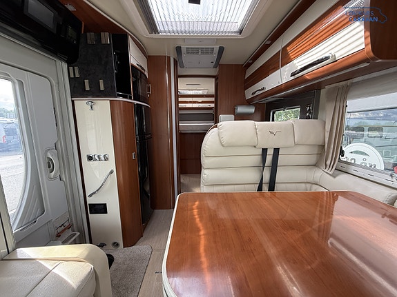 Mobilvetta K-Yacht 89 Tekno Lin - Hydrauliske støttebein - Senkeseng 8 of 30