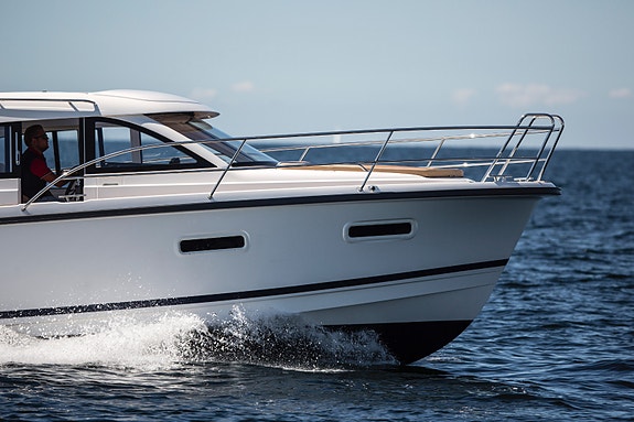 Nimbus 305 Coupé / utstilt i innendørs utstilling! 4 of 5