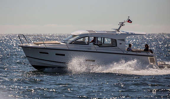 Nimbus 305 Coupé / utstilt i innendørs utstilling! 3 of 5