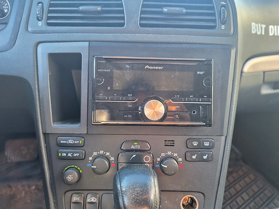 Volvo V70 10 of 17