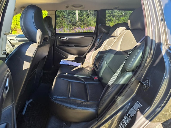 Volvo V70 13 of 17
