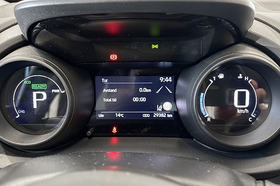 Toyota Yaris 12 of 27