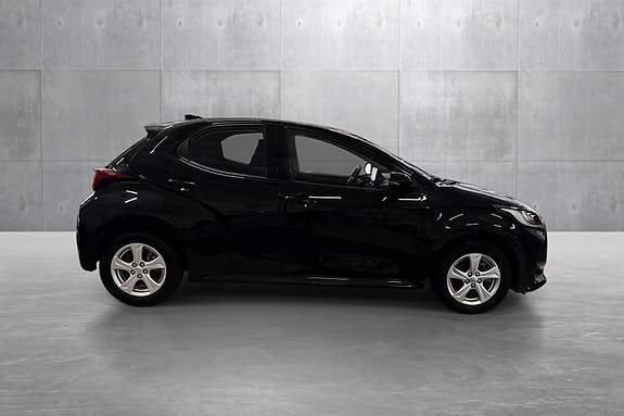 Toyota Yaris 6 of 27