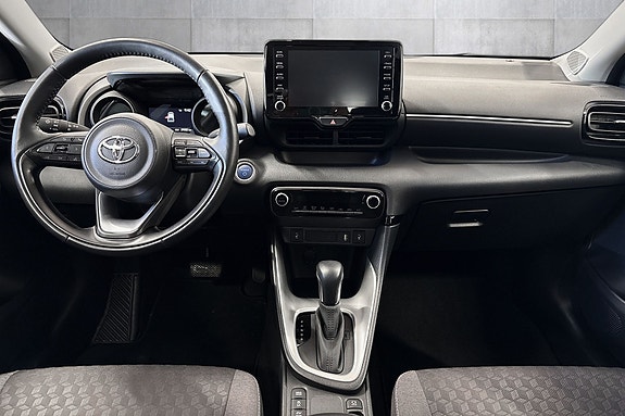 Toyota Yaris 9 of 27