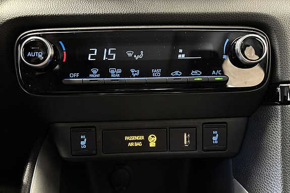 Toyota Yaris 22 of 27