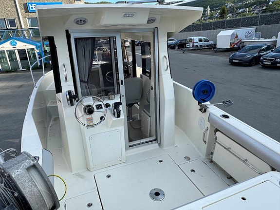 Quicksilver 705 Pilothouse - MVA-båt - Mercury V6 225 - Trollingmotor - Henger 13 of 30