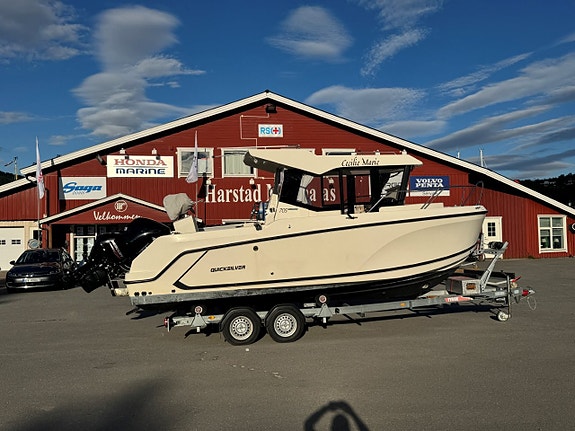 Quicksilver 705 Pilothouse - MVA-båt - Mercury V6 225 - Trollingmotor - Henger 3 of 30