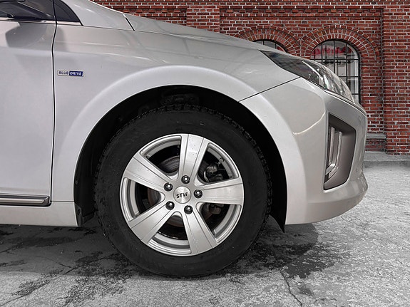 Hyundai IONIQ 4 of 5